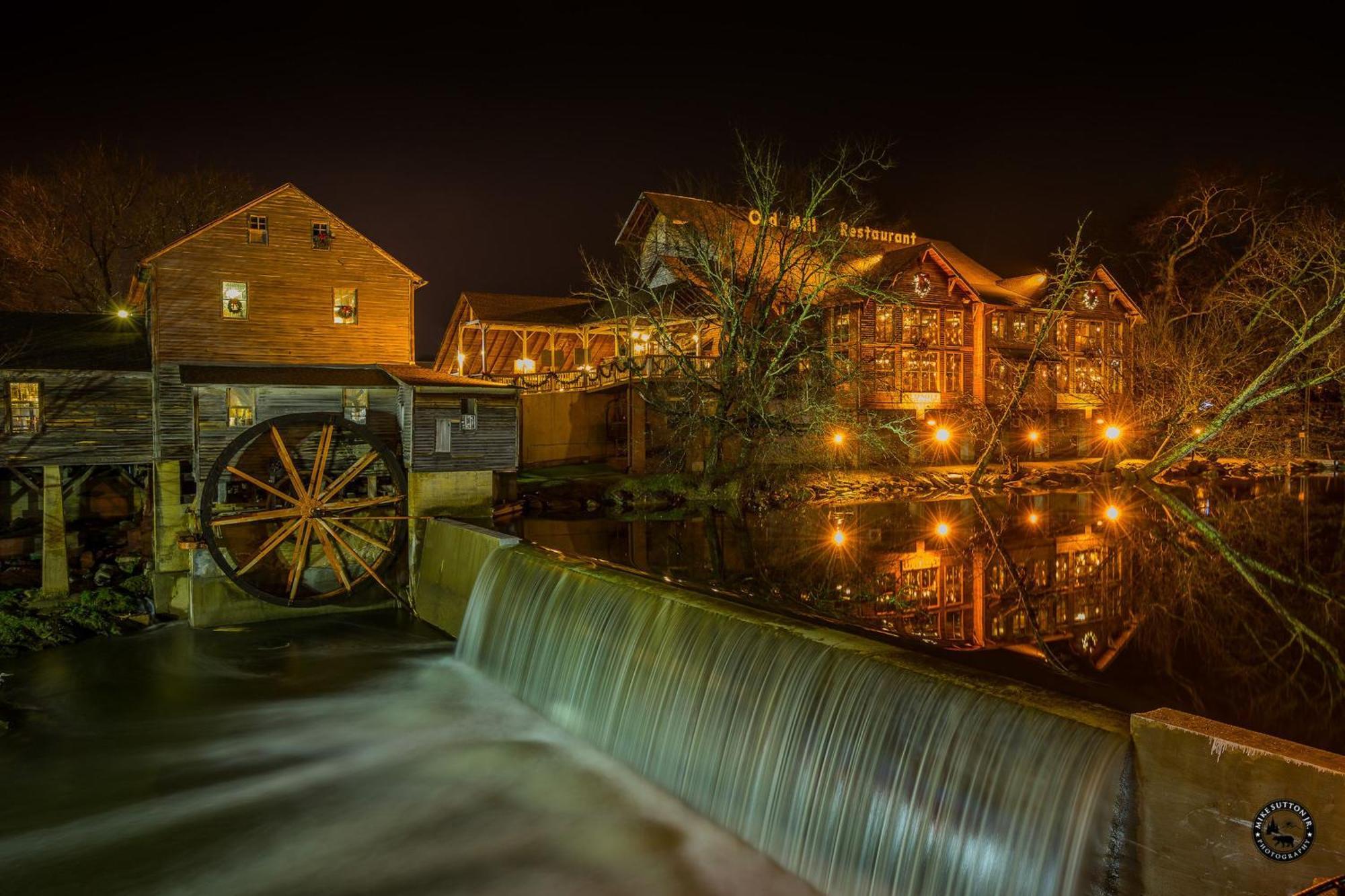 Peaceful In The Pines By Distinctive Getaways Villa Pigeon Forge Bagian luar foto